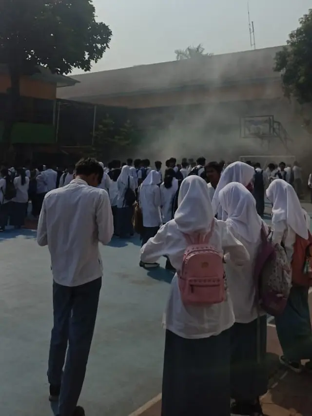 Kebakaran Terjadi di SMA Negeri 6 Jakarta Selatan, Seorang Security Meninggal Dunia