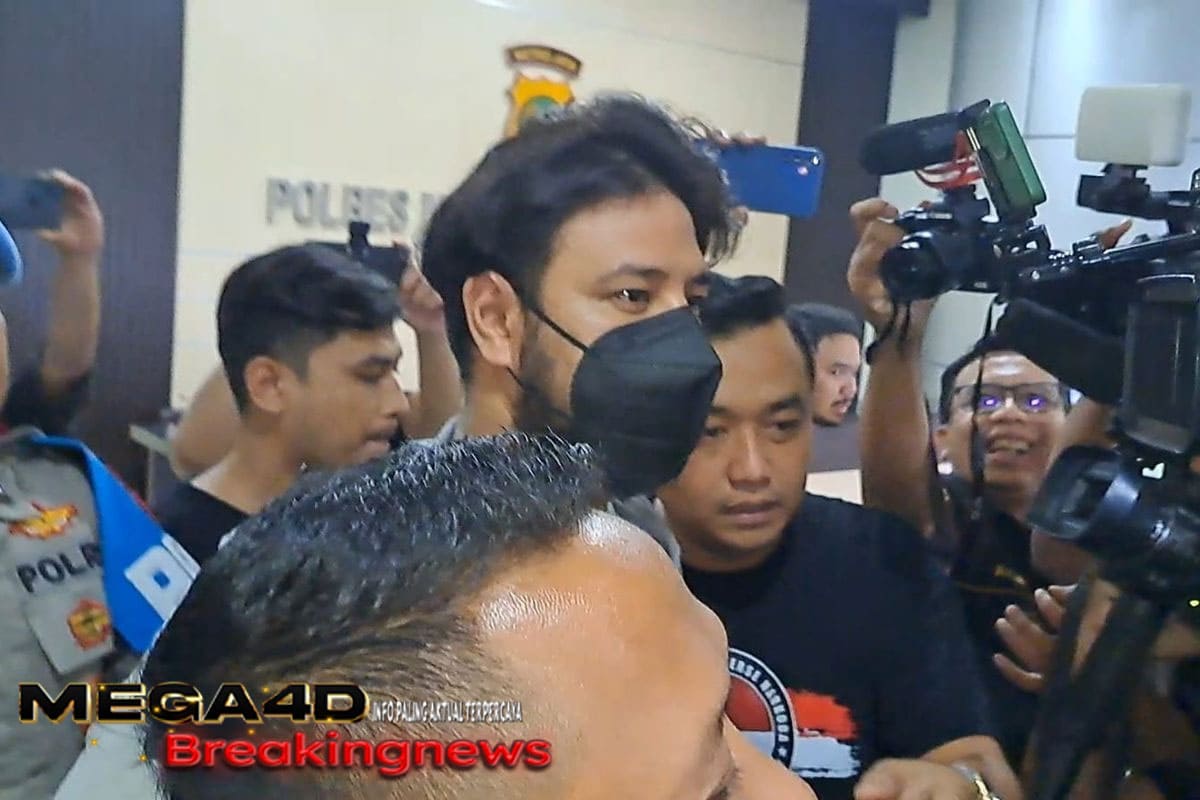 JAKARTA, Beritamega4d.com - Sudah tiga kali, artis peran Ammar Zoni ditangkap karena mengonsumsi sabu. Terbaru, polisi menangkap Ammar usai memakai barang haram tersebut, Selasa (12/12/2023).