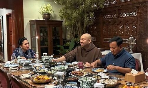 Prabowo Unggah Momen Buka Puasa Bersama Titiek Soeharto dan Didit