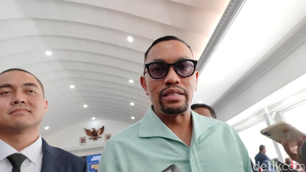 Respons Anies Usai Sahroni Bicara Kemungkinan Tak Didaftarkan oleh NasDem