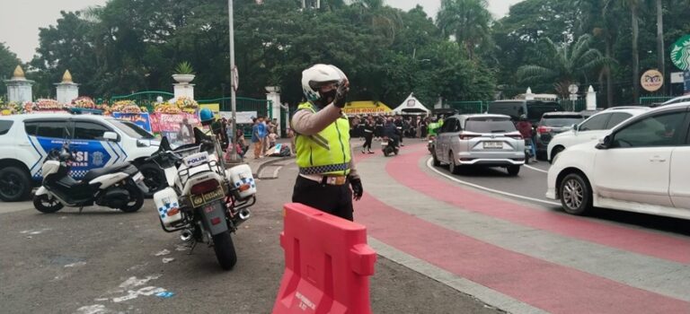 HUT Bhayangkara di Monas, Arus Lalin ke Jl Medan Merdeka Utara Dialihkan