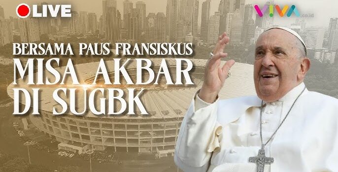 Paus Fransiskus Pimpin Misa Akbar di Stadion GBK