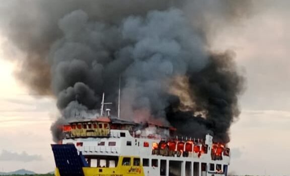 Kapal Roro dengan 122 Penumpang Terbakar di Batam, Penyebab Kebakaran Masih Diselidiki